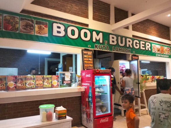 Warung of the Week is Boom Burger Kuta Mandalika